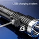 thumbnail image 5 of Linterna de emergencia con rompeventanas y cortador de cinturón de seguridad - Herramienta de escape 4 en 1, USB recargable, LED brillante de 1000 lúmenes, cola magnética, impermeable, negro, 5 of 9