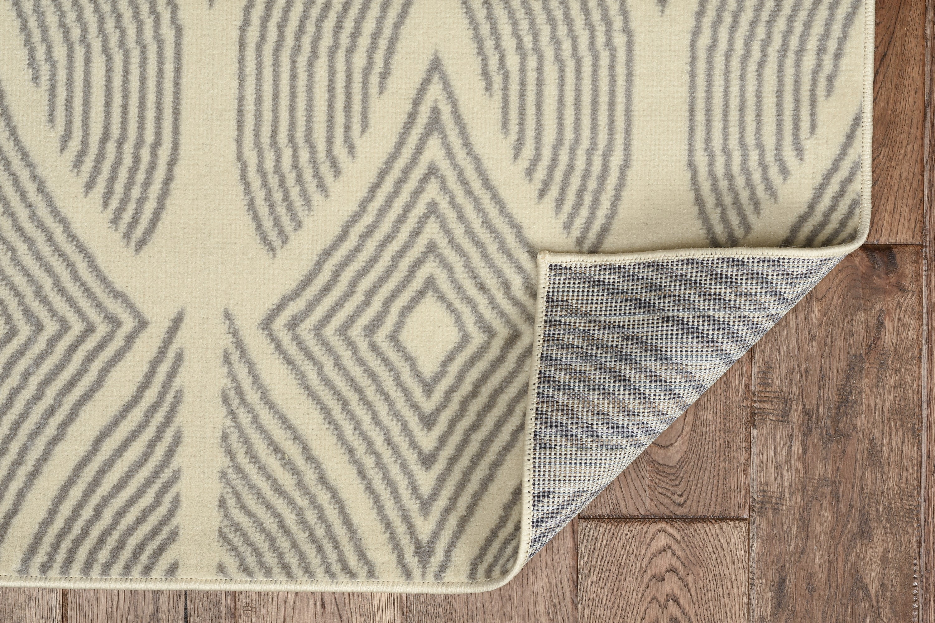 Capri Henley Rug Bone Light Grey 43 x 73 Easy Care Polypropylene Transitional