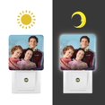 thumbnail image 3 of Passe-Partout Luz nocturna LED con sensor de anochecer a amanecer para dormitorio, baño, pasillo, escaleras - Lámpara LED nocturna de enchufe, 0.5W - 1 pieza, 3 of 6