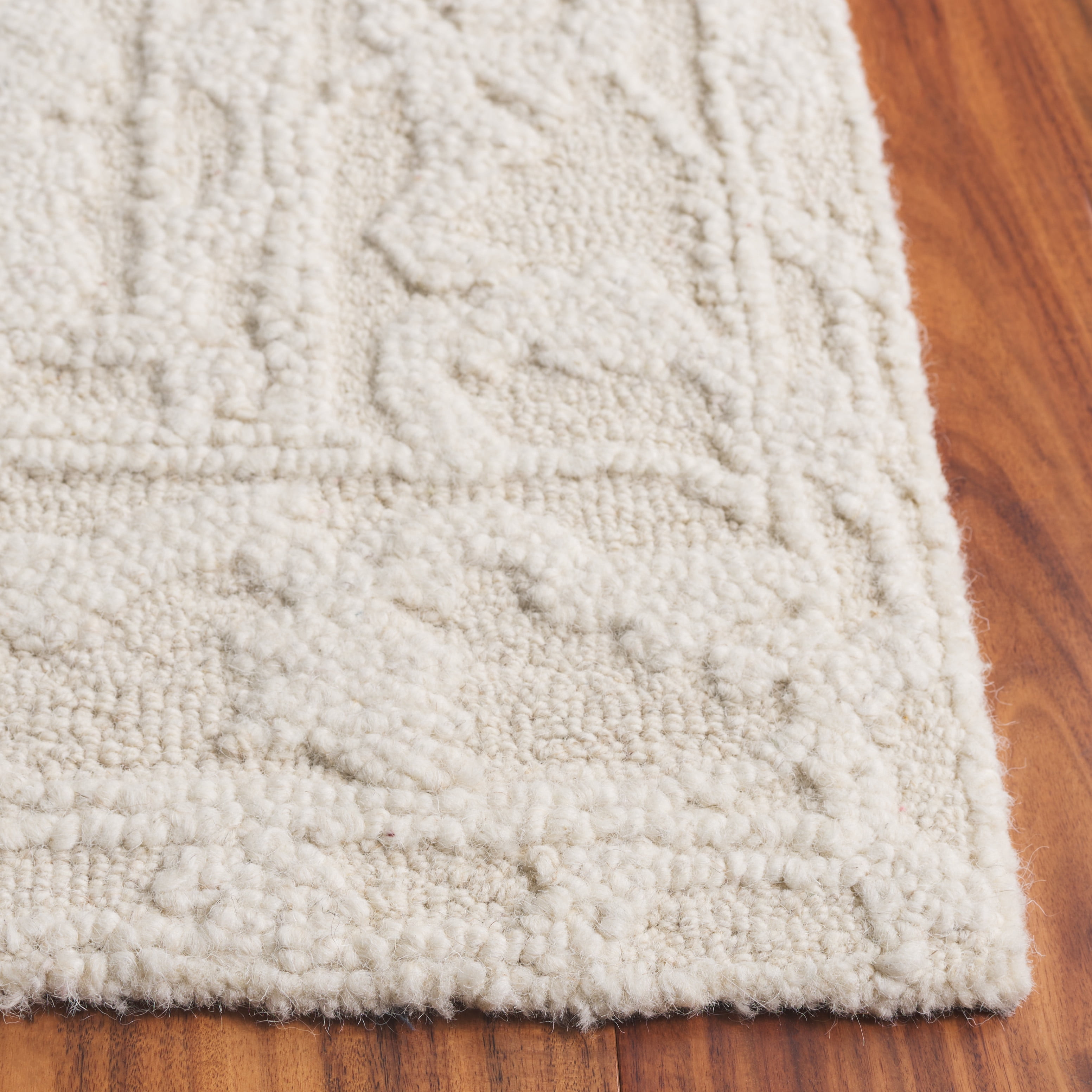 SAFAVIEH Marquee Marlyne Medallion Area Rug, Ivory, 8' x 10'