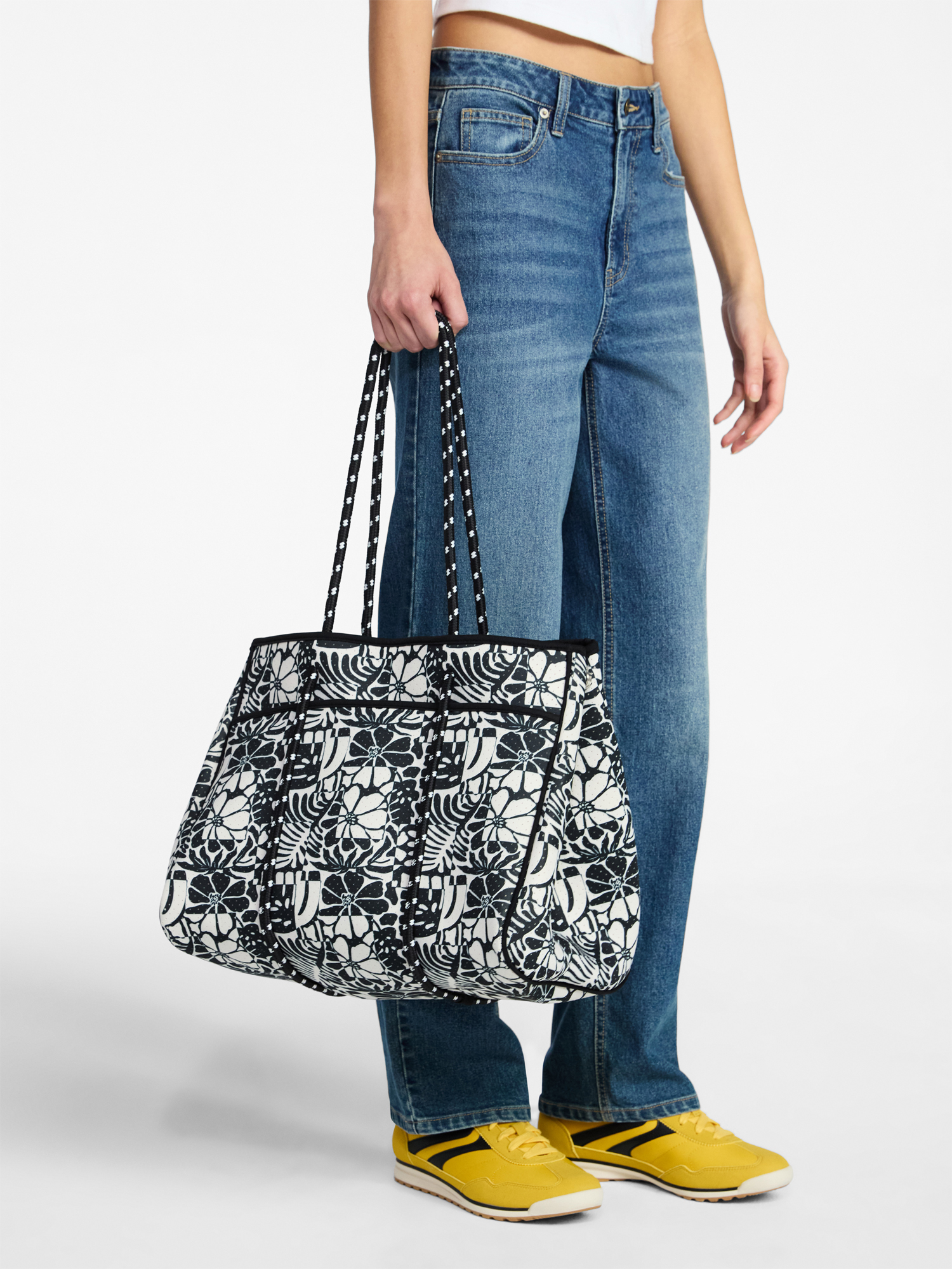 No Boundaries Women's Neoprene Beach Tote Bag, Black/White