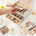 thumbnail image 3 of Joyero, Caja de Almacenamiento, Cubo de Organizador con Cerradura, Caja de Almacenamiento de Cuero para Anillos, Pendientes, Collares, Pulseras, Perfecto Regalo para Mujeres (Blanco), 3 of 7