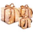 thumbnail image 1 of Juego 3 Cajas de Regalo Sisal 6, 8 y 10 pulgadas Luces Blancas Preinstaladas Decoración Navideña National Tree Company MZGB-ASST-4L-1, 1 of 2
