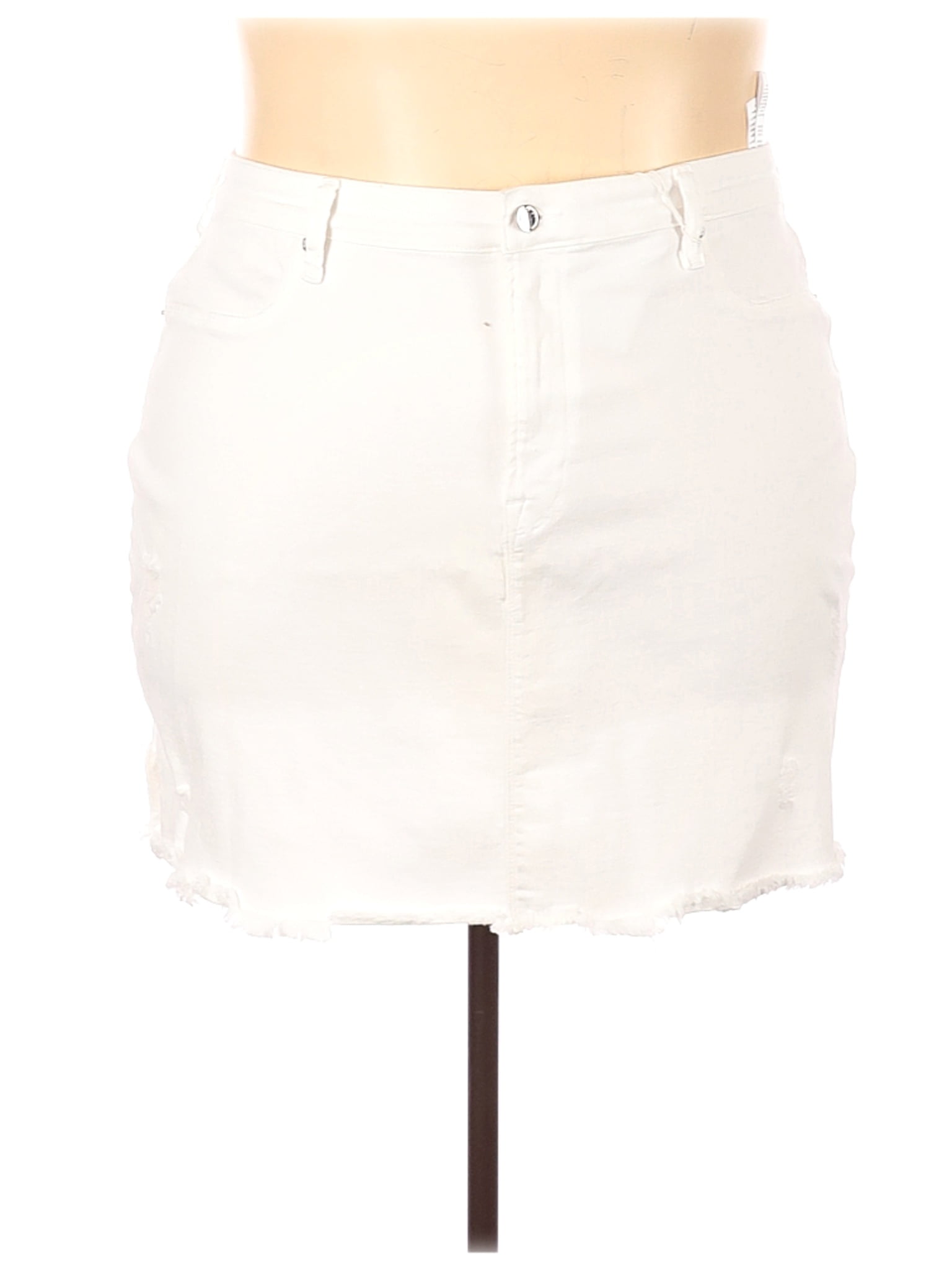white skirt size 22