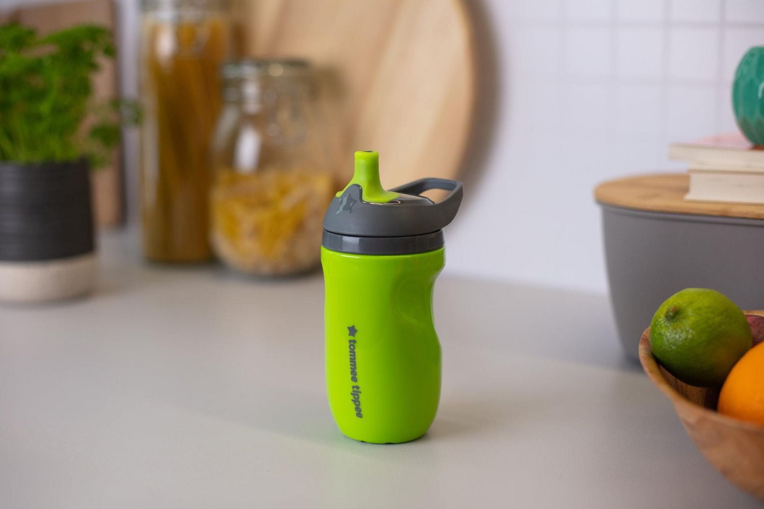 Tommee Tippee Insulated Sportee Toddler Water Bottle with Handle