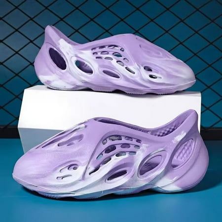 

Men Women Clogs Foam Runner Shoes Casual Sports Shoes Lightweight Walking Sneakers Non-Slip Water Shoes Slip-On Outdoor Indoor Summer Beach Sandals Breathable Cloud Slides Slippers