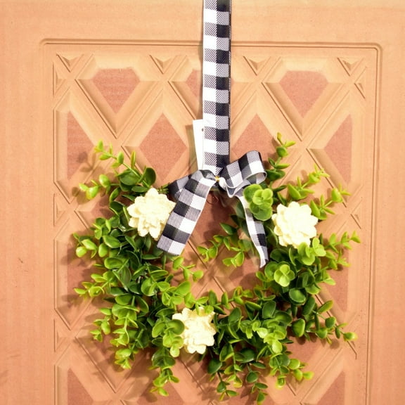 Dalrosia 2pcs Christmas Faux Kitchen Cabinet Wreaths Boxwood Garland with Ribbon Buffalo Plaid Decor Hanging Small Farmhouse Wreaths Artificial Greenery Garland for Kitchen Cabinet Doors