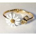 thumbnail image 2 of Pulsera de flores, pulsera de margarita, pulsera de oro, flor y abeja, margarita y abeja, casa de diseño TBVS JFHHH pequeña, 2 of 5