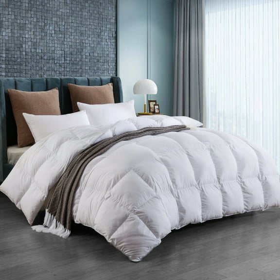White Goose Down Comforter Lightweight King Size for All Seasons Duvet