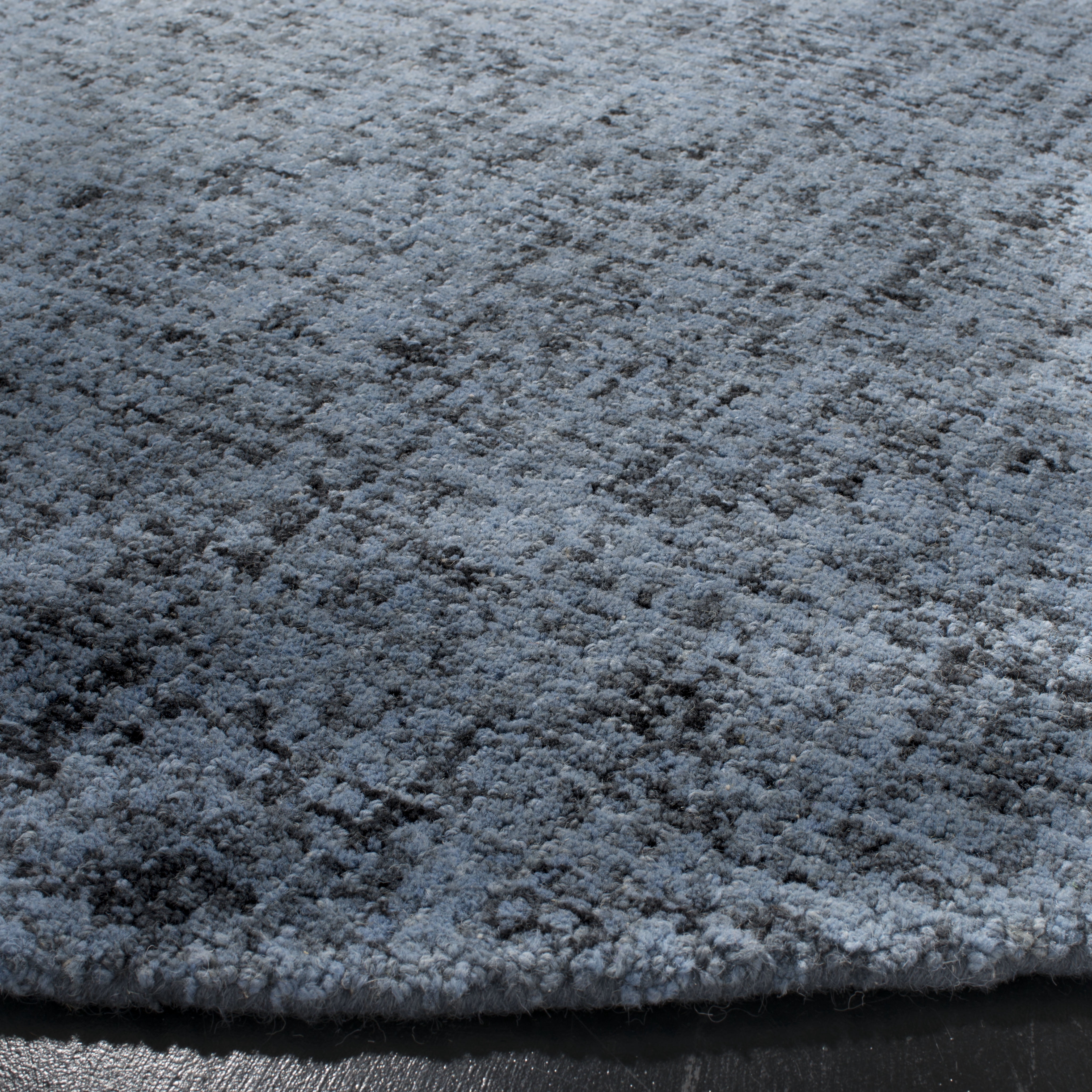 SAFAVIEH Abstract Arseny Abstract Wool Area Rug, Blue/Multi, 6' x 6' Round