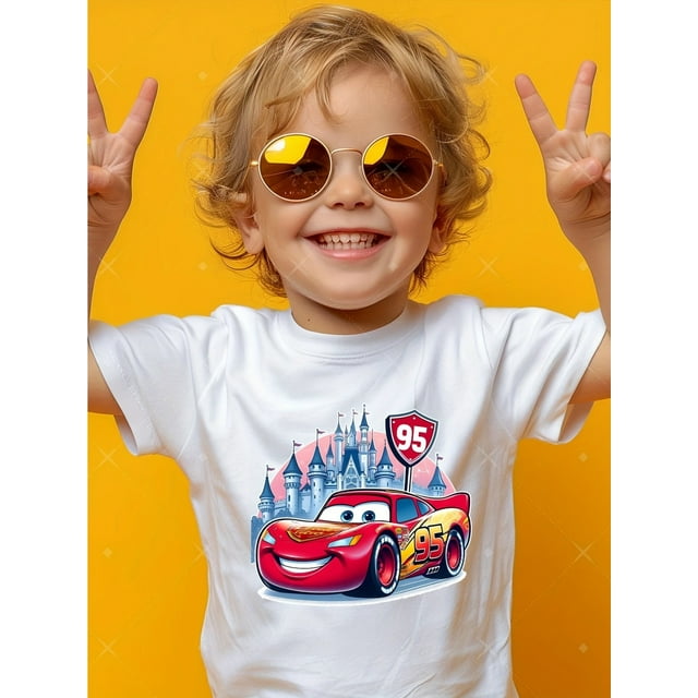 1 Pce "Racing Lightning McQueen" T-Shirt Graphique pour Garçons et Filles - Mignon T-Shirt en Coton à Col Rond et Manches Courtes avec Design de Château et Voiture de Course, Cadeau Parfait pour Jeunes, Vêtements pour Jeunes / Dessin Animé