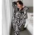 thumbnail image 2 of Conjunto de Pijama de rayas de cebra para mujer, ropa de dormir femenina con solapa de satén de seda sintética, camisa de manga larga, pantalones, ropa de casa, 2 piezas, 2 of 4
