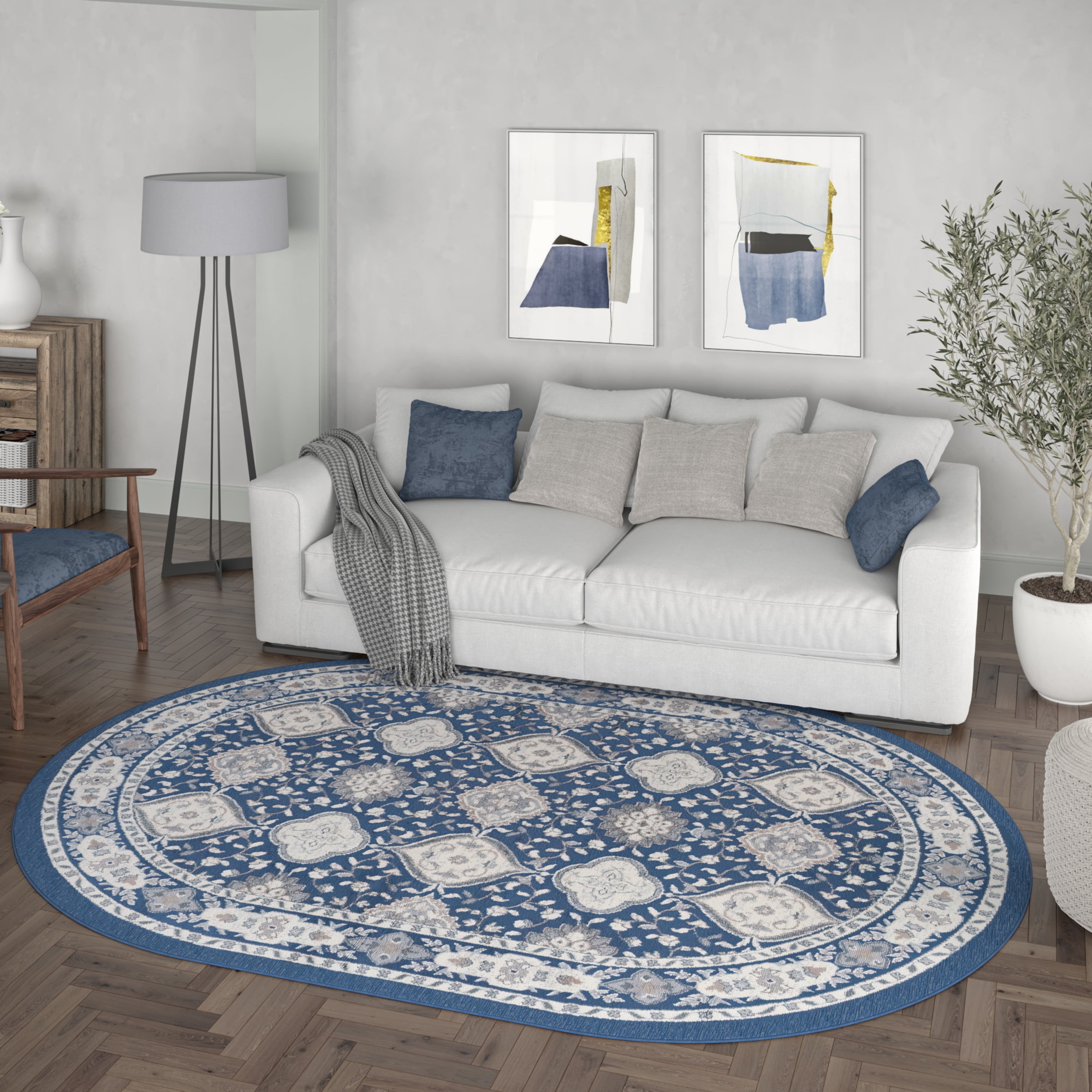 Madison Traditional 5' x 7' Oval Navy and Cream Polypropylene Indoor Area Rug