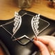 thumbnail image 3 of Conjunto de joyería de plumas ajustables con circonitas | Conjunto de regalo de anillo y pulsera para mujer | Símbolo de protección y valentía | Para uso diario, 3 of 5