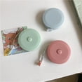 thumbnail image 4 of Cinta métrica retráctil creativa de 3 piezas, portátil, para medir el cuerpo, para sastre, costura, manualidades y tela (rosa, azul cielo y verde claro, 1 unidad por color), 4 of 5