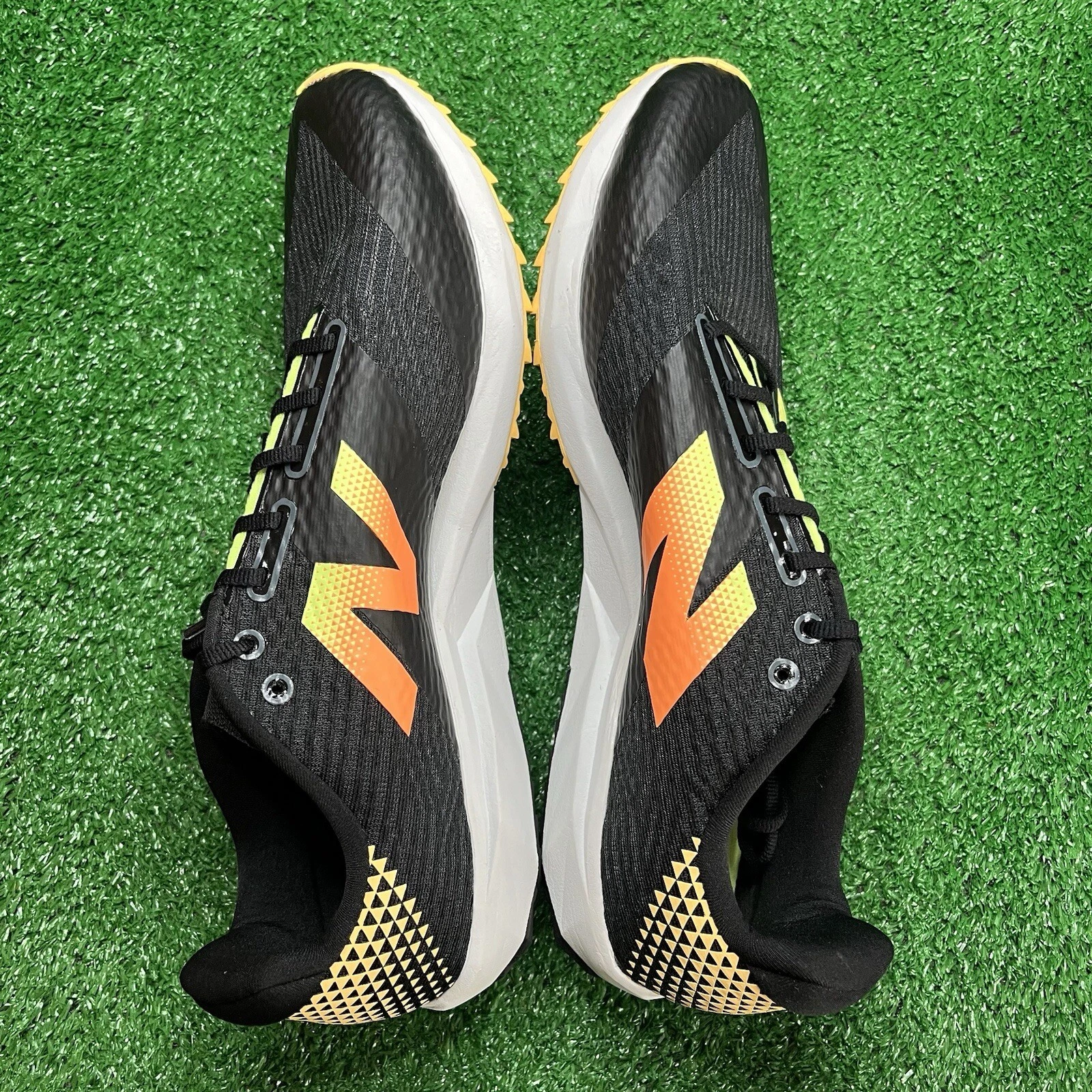 NEW NEW BALANCE men\'s fuelcell xc7 v5 shoes in black/bleached lime/hot mango FuelCell XC7 v5 - New Balance main image 3