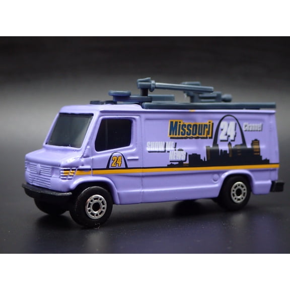 Open Box TV NEWS TRUCK VINTAGE MISSOURI 1:64 SCALE COLLECTIBLE DIORAMA DIECAST MODEL CAR