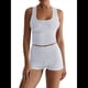 thumbnail image 2 of Conjunto de Shorts Deportivos Ajustados para Mujer: Top Sin Mangas y Shorts Flores Blancas y Grises M, 2 of 7