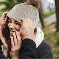 thumbnail image 2 of Gorro de invierno Gaon para Mujer de acrílico con pompón beige, 2 of 5