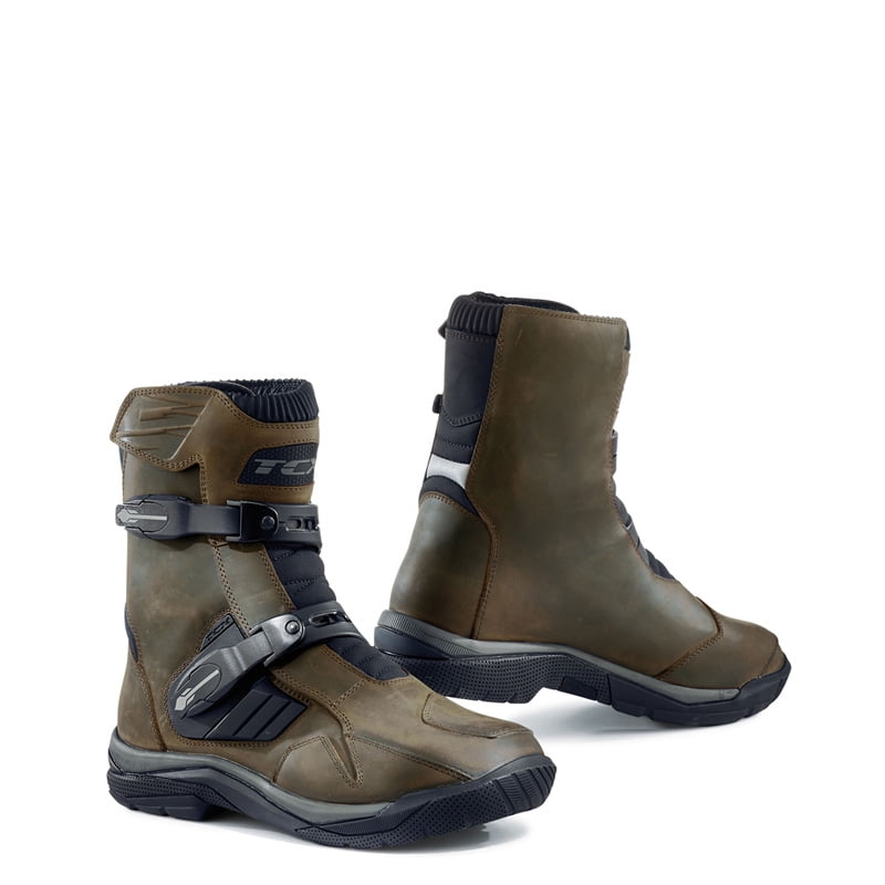 tcx baja mid waterproof boots