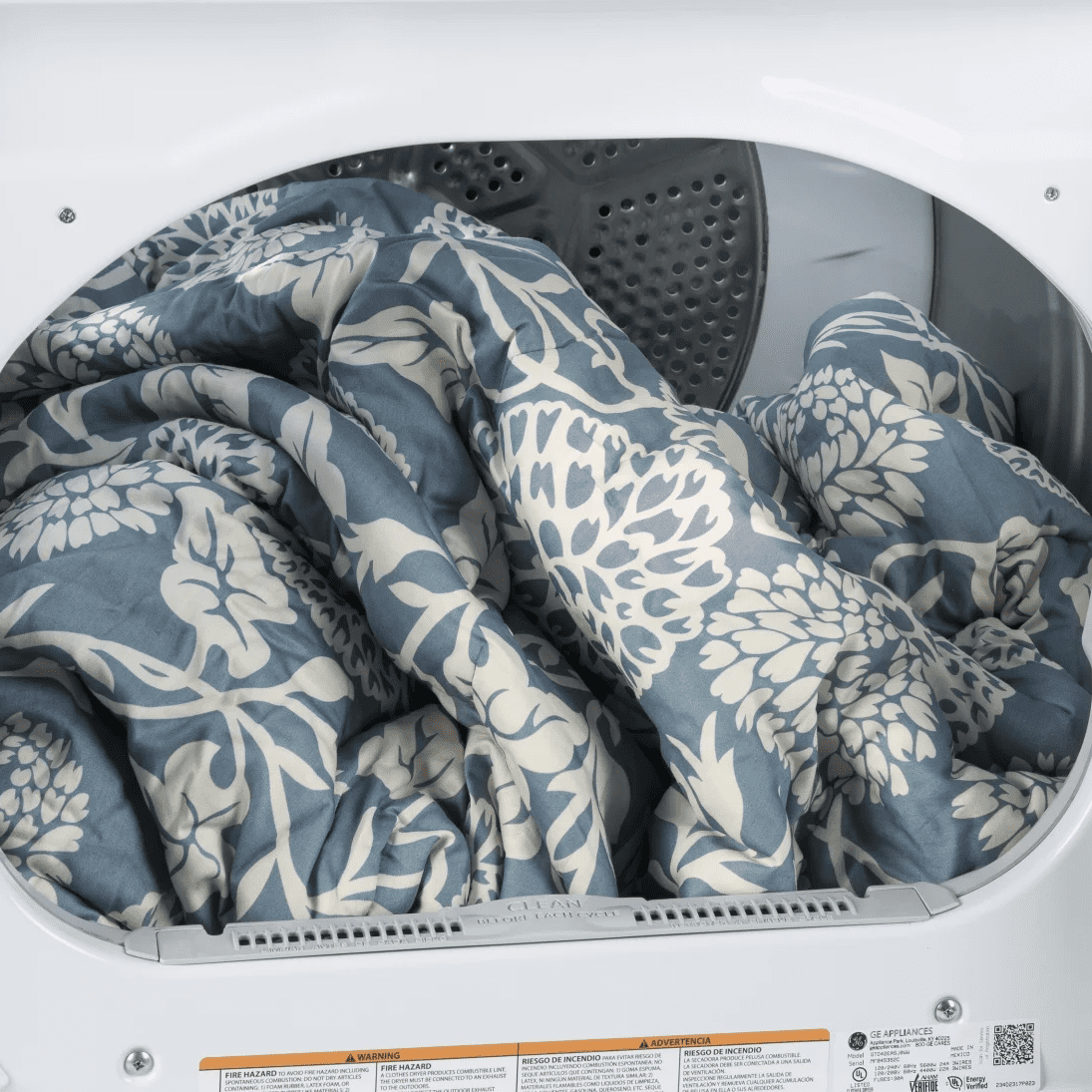 Hotpoint® 6.2 Cu ft. 120 Volts. Gas Dryer Aluminized Alloy Model HTX21PASKWW in White Color.