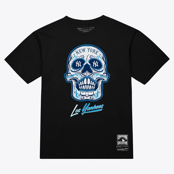 Women's Mitchell & Ness  Black New York Yankees Sugar Skull Boxy T-Shirt