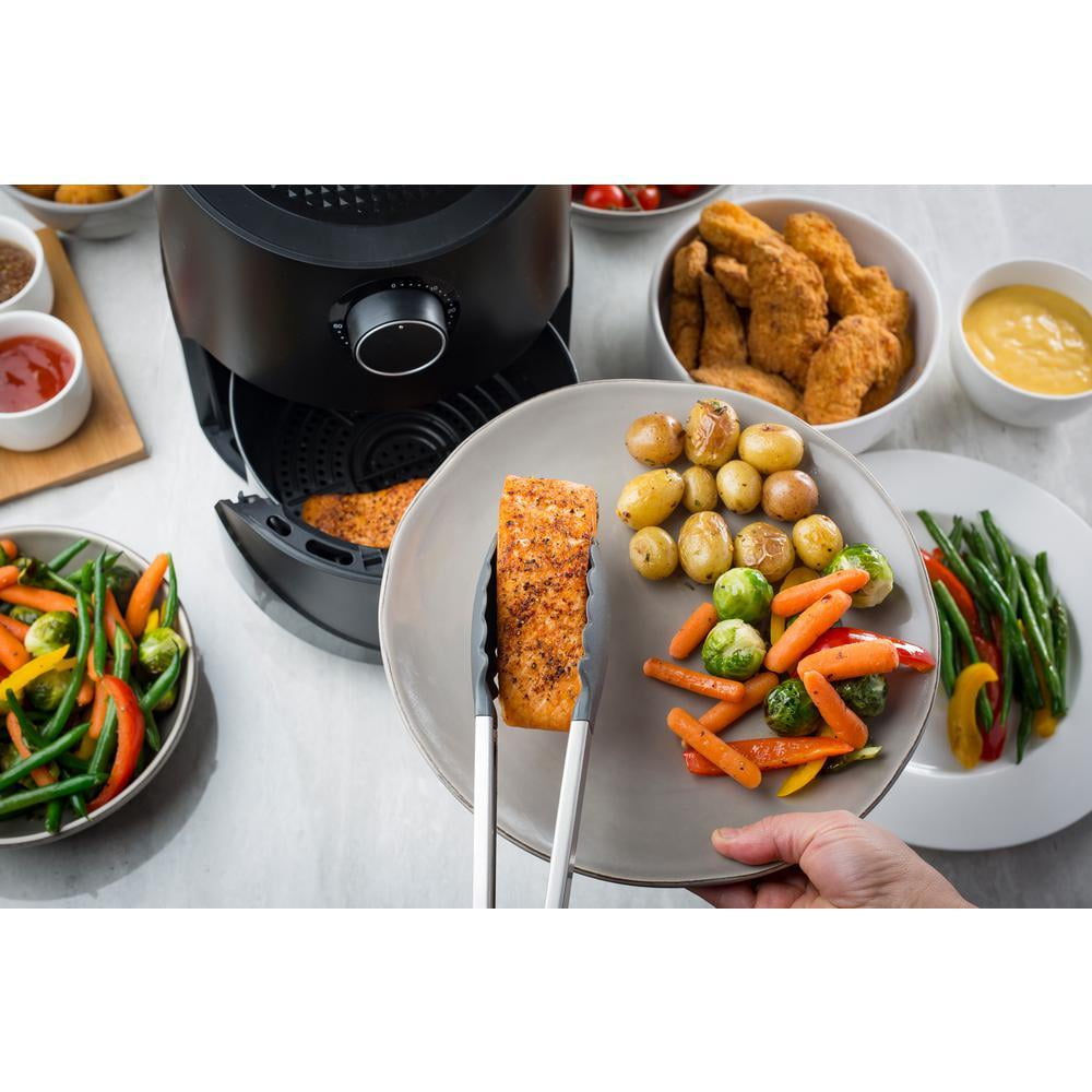 ARIA 2 qt. White Teflon-Free Ceramic Retro Air Fryer with Extended Recipe  Book Including Favorite Meals, Vegan and Keto RAW-598 - The Home Depot