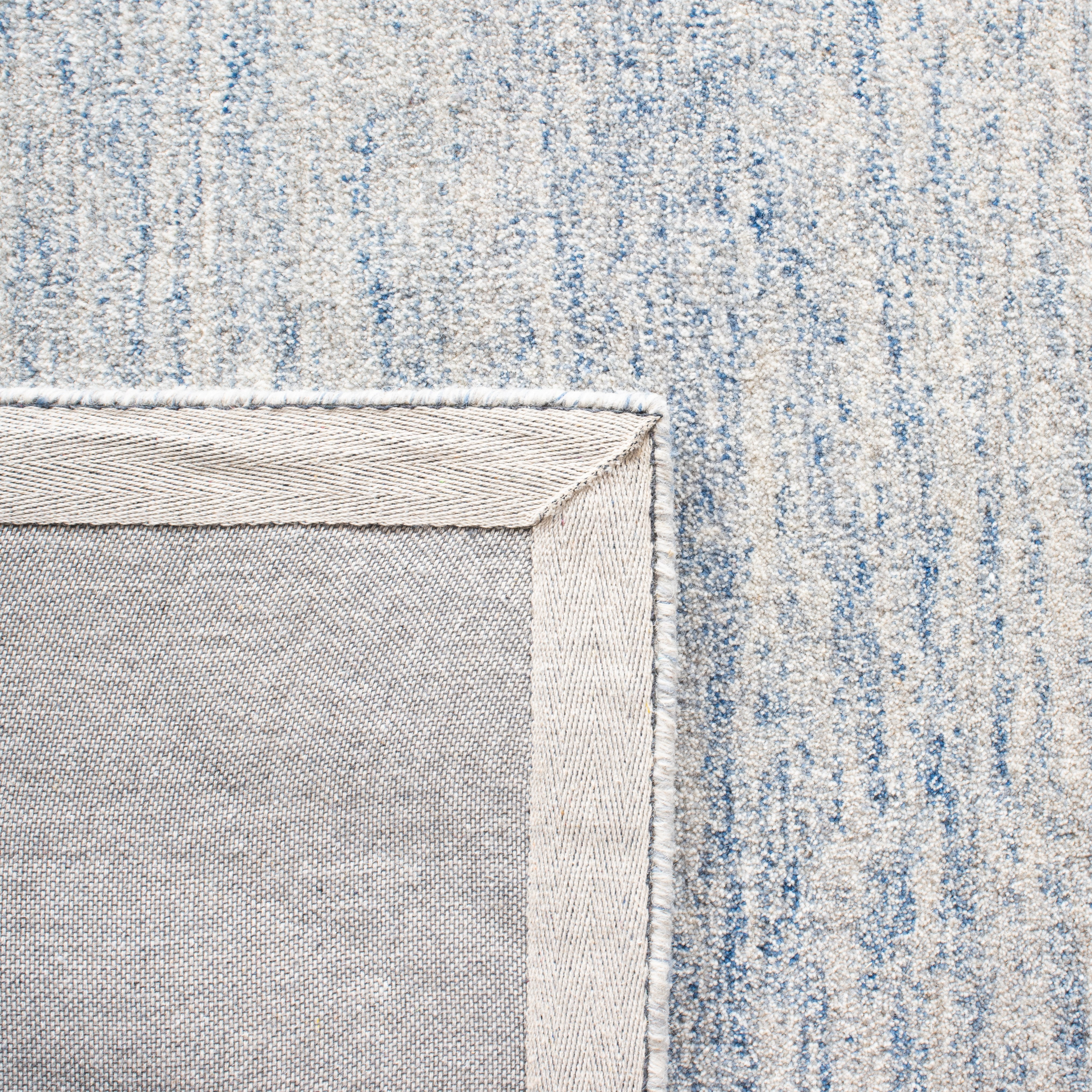 Safavieh Metro Jocin Distressed Area Rug, Blue/Ivory, 5' x 8'