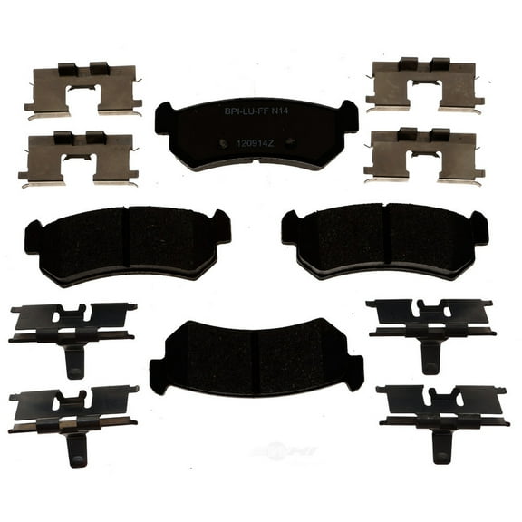 Raybestos MGD1036CH Reliant Brake Pad Set Fits select: 2004-2006 SUZUKI FORENZA, 2005-2006 SUZUKI RENO