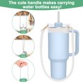 thumbnail image 4 of Mango de botella de agua, portabebidas de silicona portátil de 15.7 pulgadas, soporte con correas para Stanley Cup / la mayoría de las tazas de 8-40 oz [Blanco], 4 of 7