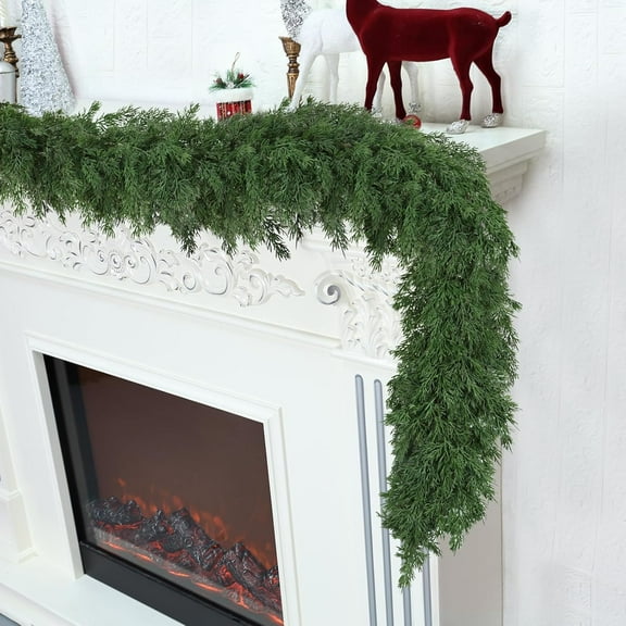 5 Ft Christmas Garland Soft Bendable Realistic Artificial Cedar Pine Green Xmas Mantle Garland for Staircase with Gift Box Garlands for Decoration Christmas Fireplace Porch Table Home Room Yard Decor