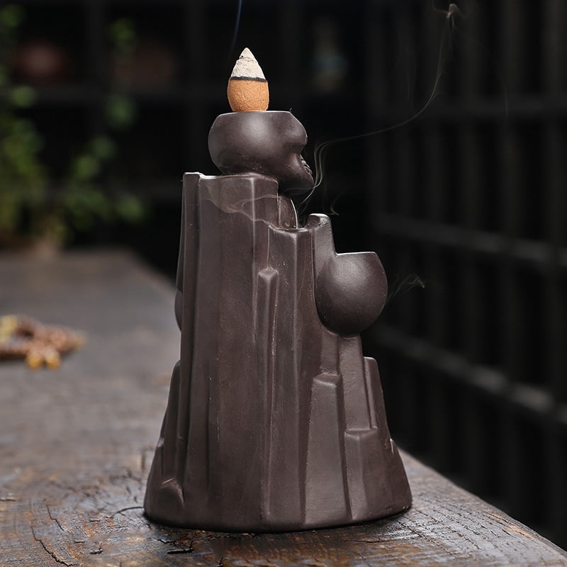 Creative Waterfall Skull Head Series Backflow Incense Burner European Style Halloween Reflow Incense Burner Holder Ornaments