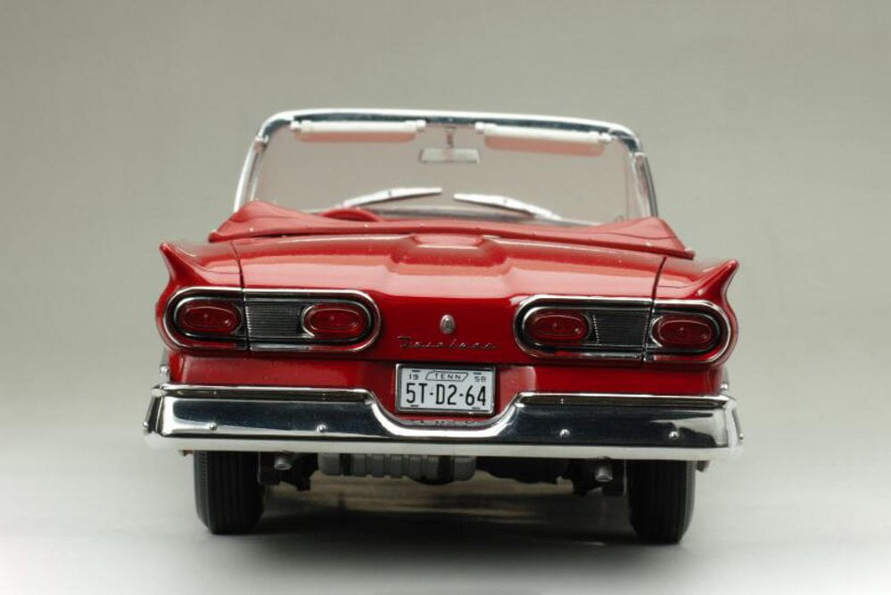 1⁄18フォード フェアレーン500 オープン 1958 レッド⁄ブラック 1⁄18