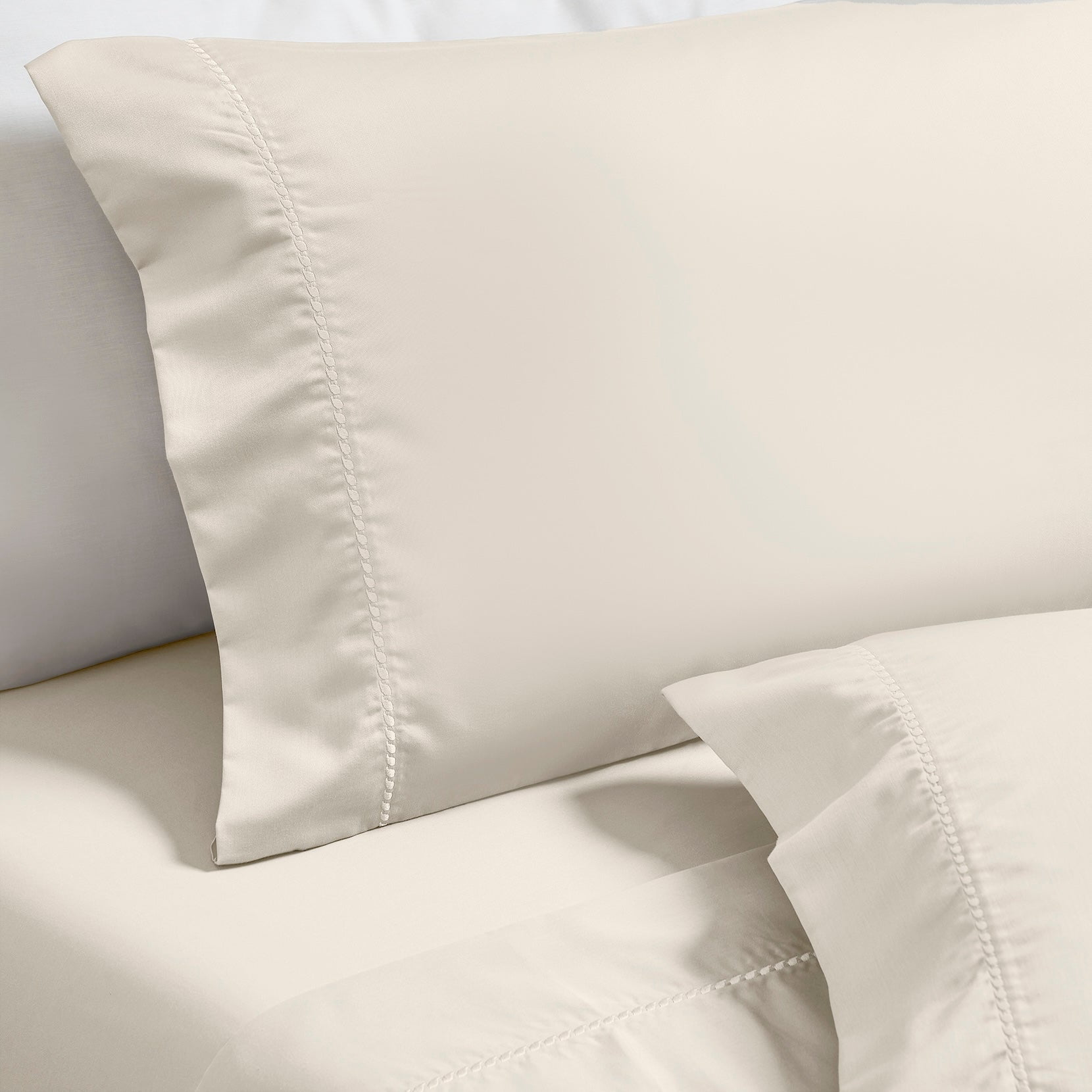 Superior Cotton Blend 600 Thread Count Dash Stitch Hem Sheet Set, California King, Ivory