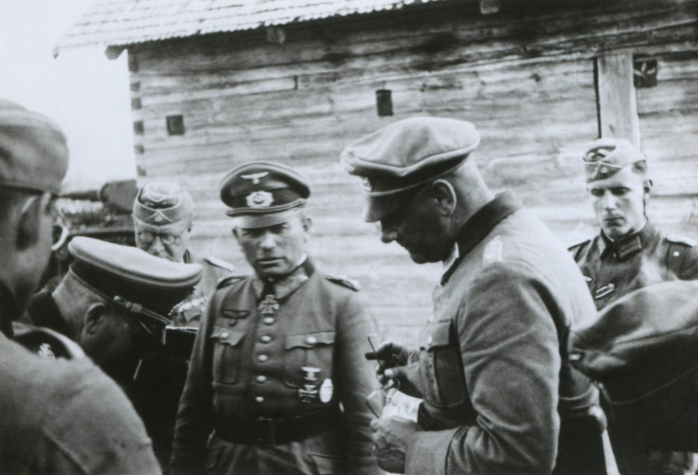German General Heinz Guderian At Headquarters In Tolotschin History (36 ...