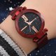 thumbnail image 3 of Reloj de pulsera de cuarzo con correa de malla y esfera redonda con destello de estrella colorida para hombres con estilo (rojo), 3 of 5