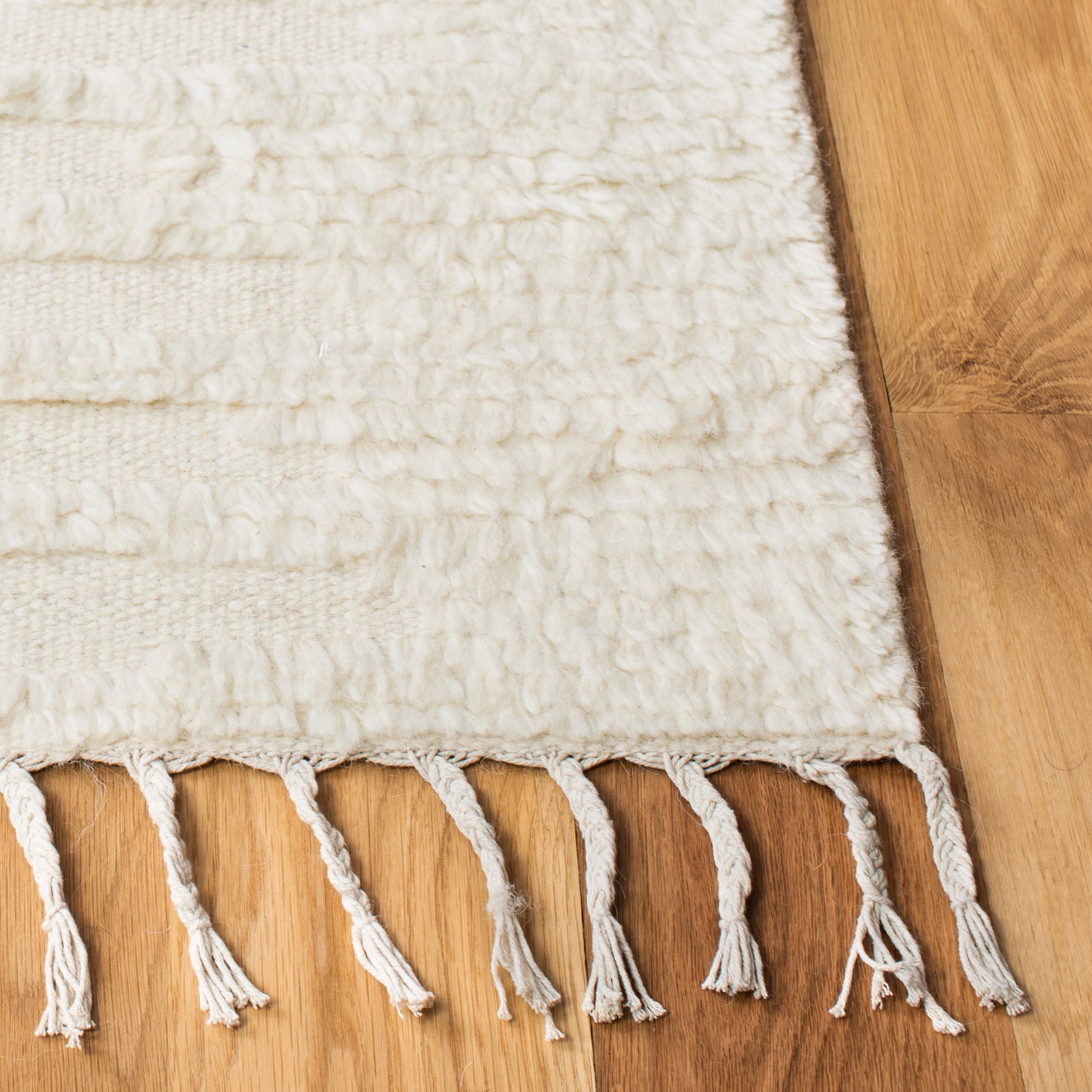 SAFAVIEH Casablanca Albert Solid Wool Area Rug, Ivory, 9' x 12'