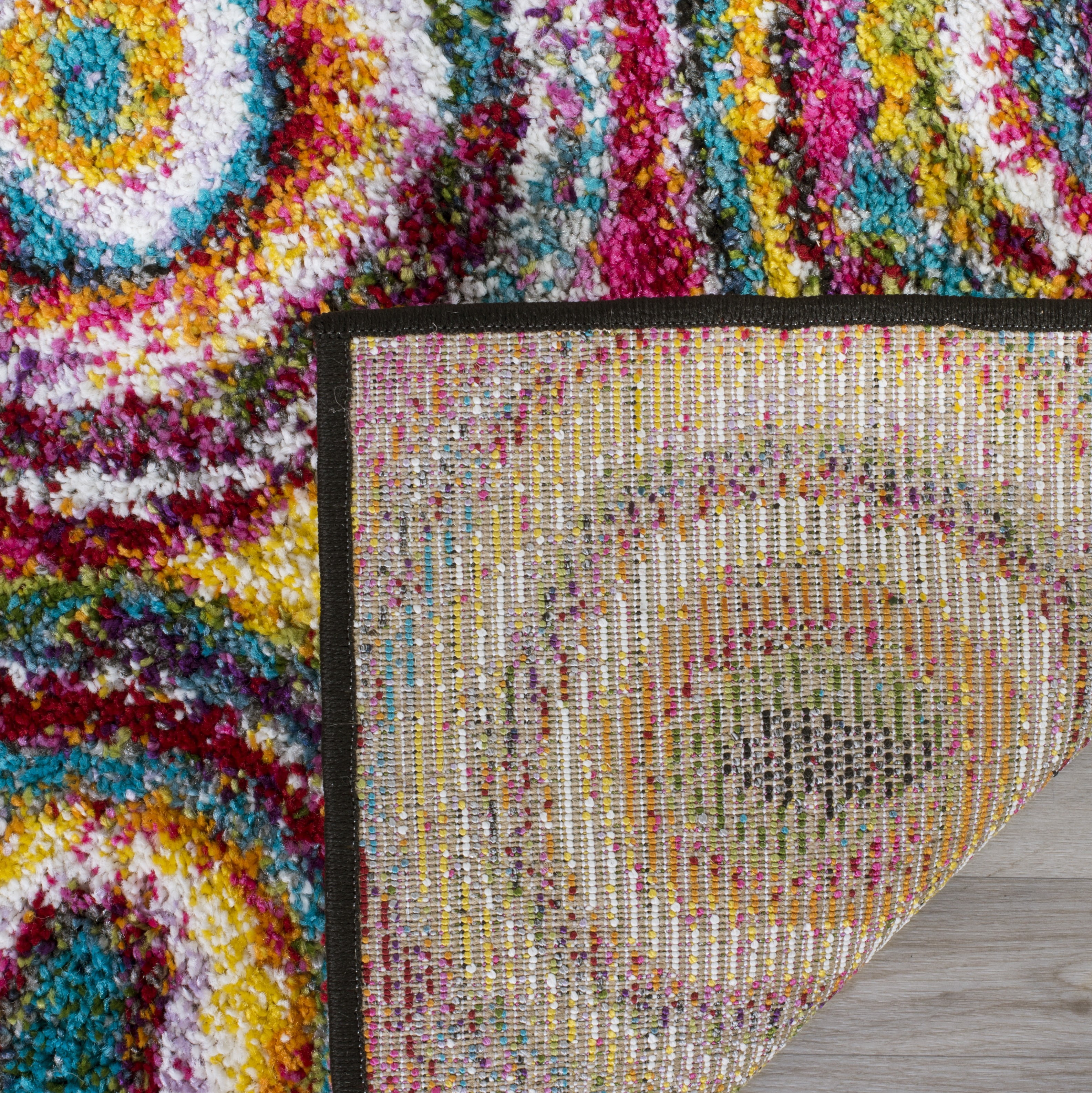 Safavieh Fiesta Winchester Geometric Shag Runner Rug, Multi, 2'3" x 6'