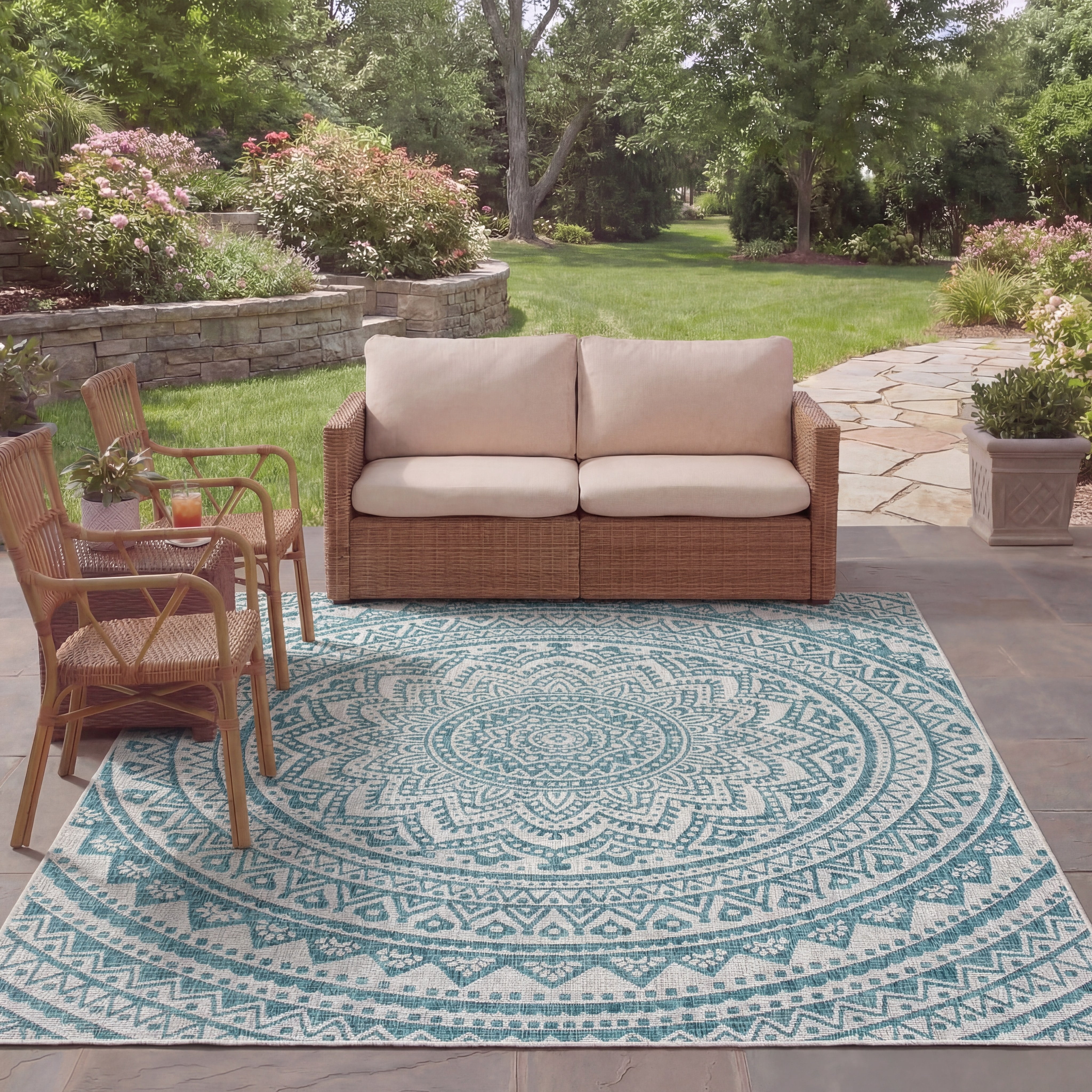 SAFAVIEH Outdoor CY8734-37212 Courtyard Light Grey / Teal Rug