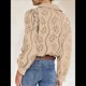 thumbnail image 4 of Blusa de Mujer con Mangas Largas Abullonadas, Cuello en V, Botones, Encaje Calado y Bordado Albaricoque XS, 4 of 10