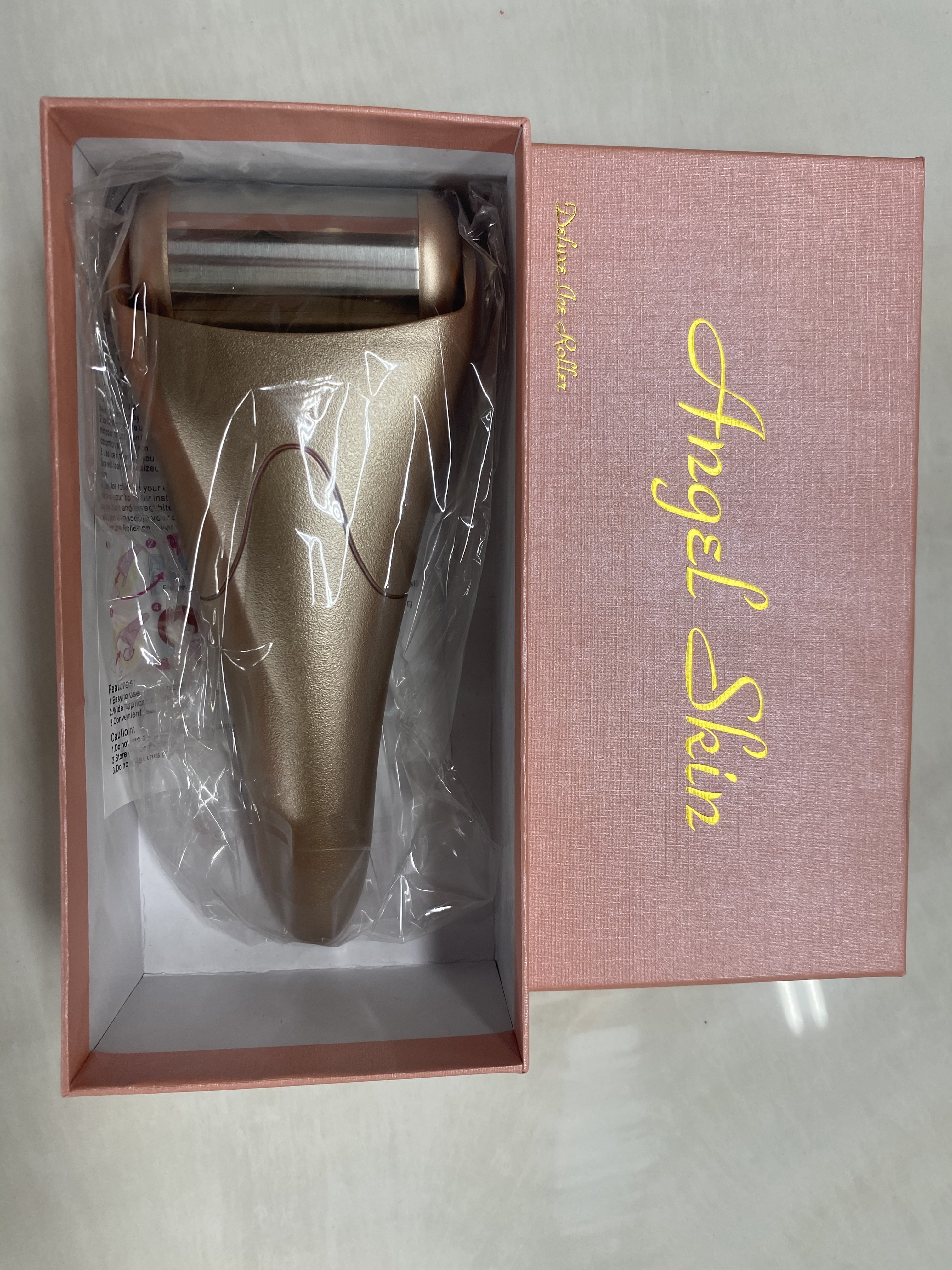 Deluxe ICE roller, daily Revitalize, refresh and rejuvenate skin with hand held freeze it roll devise