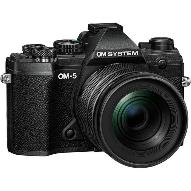 OM SYSTEM OM-5 Corps noir avec kit d'objectif M. Zuiko Digital ED 12-45 mm F4.0 PRO