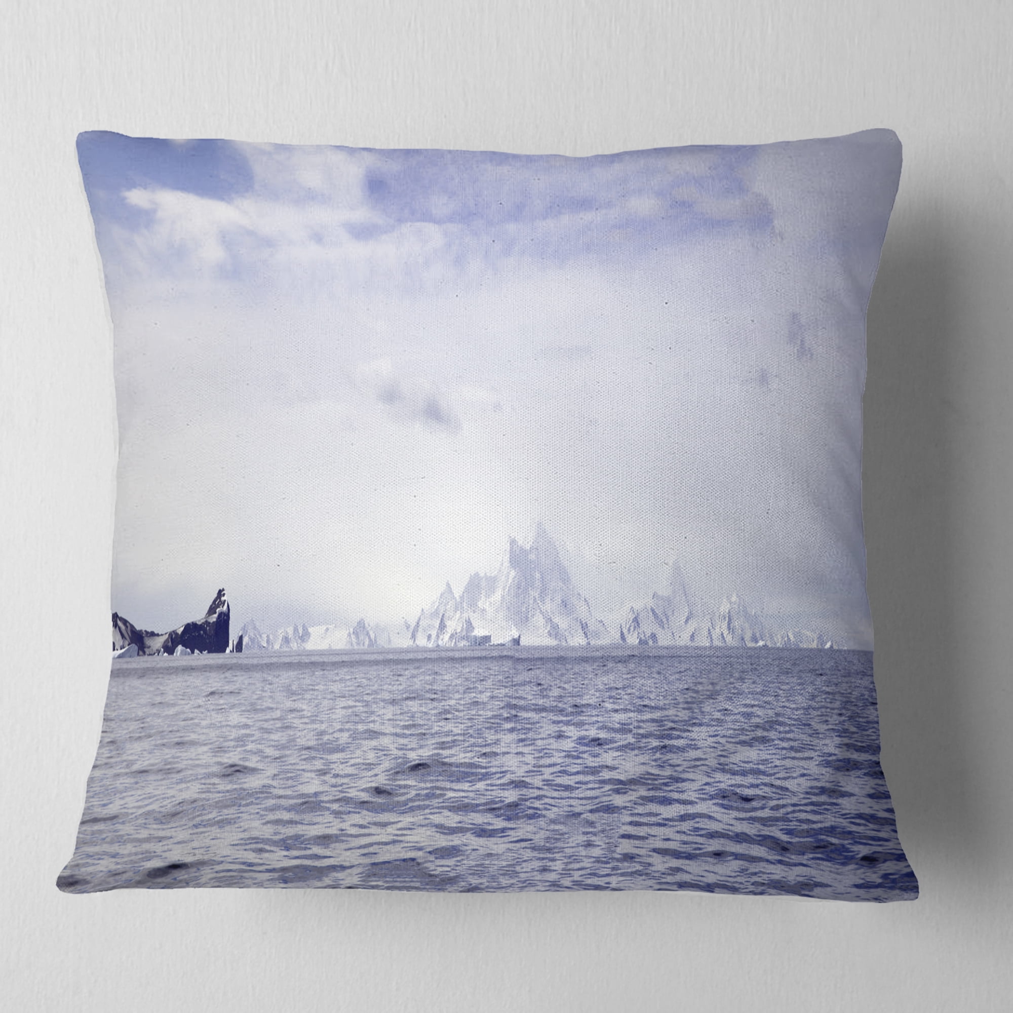 Designart Antarctic Sea with Icebergs - Seascape Throw Pillow - 16x16