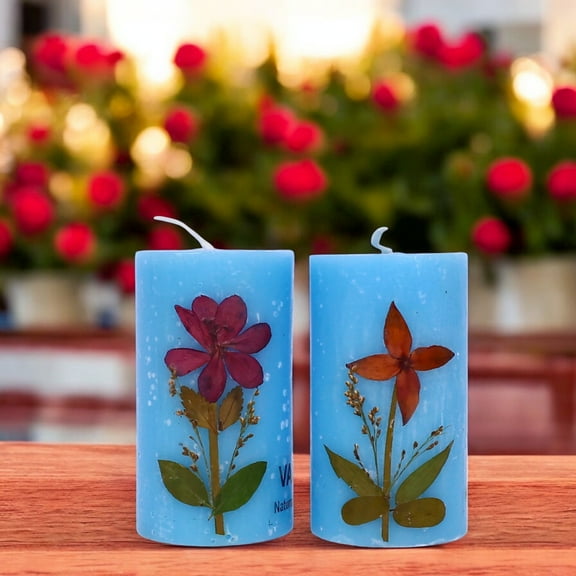 Sustainable Soy Wax Pillar Candle with Essential Oils & Dried Flowers - Vanilla Scent