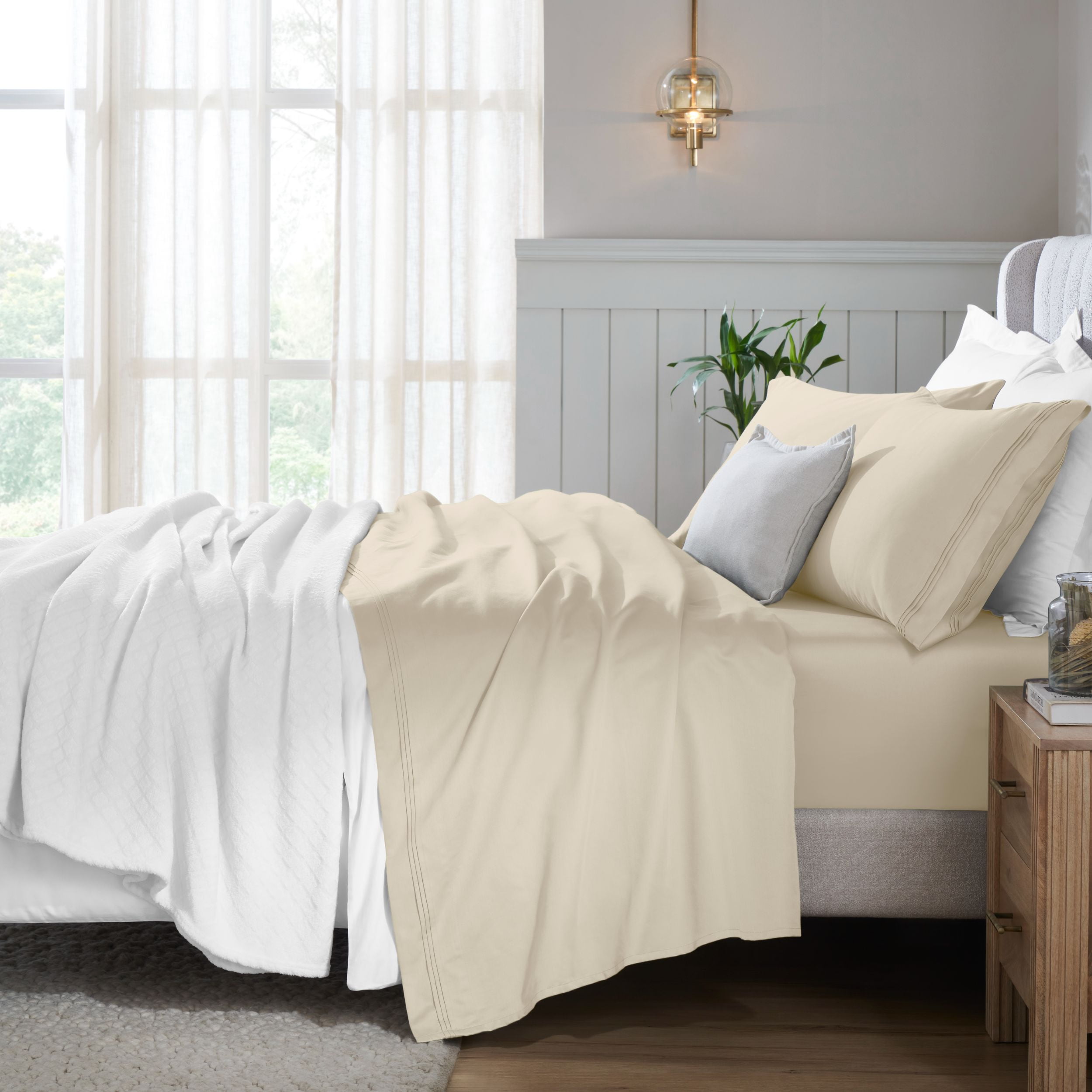 Superior 650 TC Egyptian Cotton Sheet Set, Extra Deep Pocket - 20 Inch, King Size, Ivory