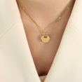 thumbnail image 3 of Collar versátil con cierre de la suerte, cadena de clavícula con diseño de nicho, joyería de acero de titanio, oro, 3 of 5