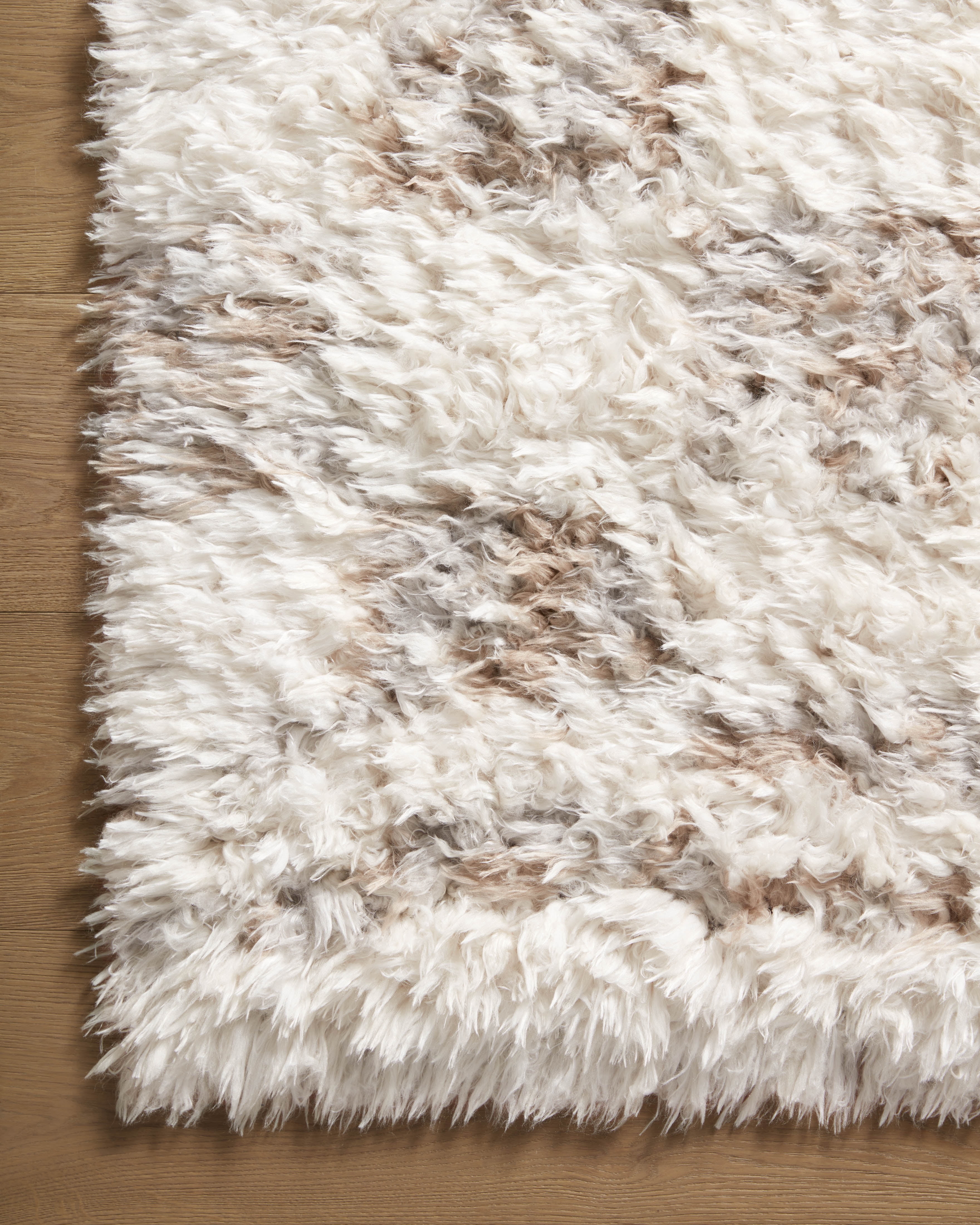 Angela Rose x Loloi Amira Ivory / Pebble 2'-3" x 4'-0" Accent Rug