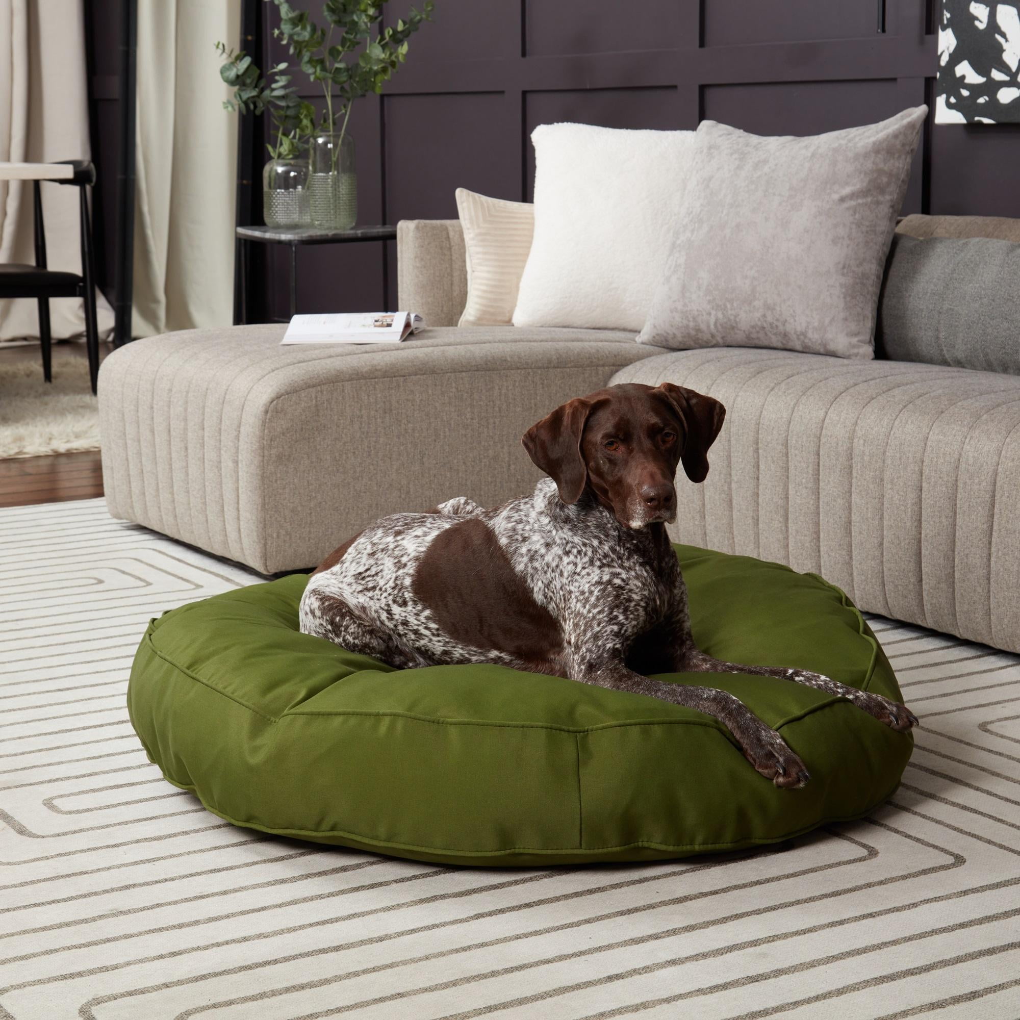 Happy Hounds Gordie Indoor/Outdoor Round Dog Bed, Large (42"), Hunter