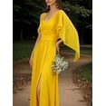 thumbnail image 3 of Vestidos de dama de honor con tirantes finos personalizados, volantes y hombros descubiertos, vestidos de noche formales largos de gasa fruncidos con abertura lateral, 3 of 5