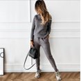 thumbnail image 1 of Conjunto de suéter y pantalones casuales de moda de color sólido con cuello alto para mujer, 1 of 6